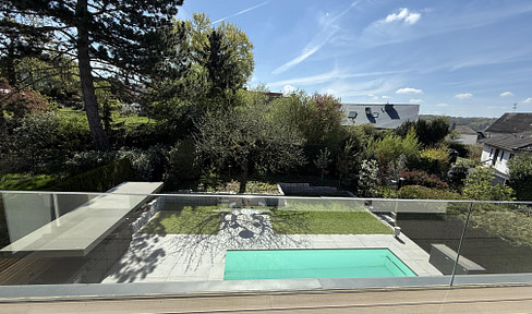 Exclusive newly built villa near Frankfurt | Pool, air conditioning, fireplace, sauna, home cinema, smart home.