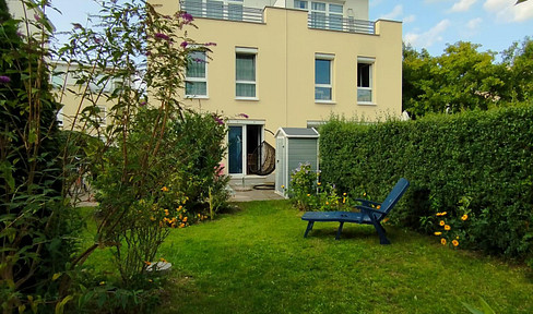 Modern, family-friendly semi-detached house in a quiet residential area near the Havel river.