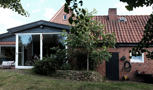 Your home in the countryside – Plenty of space, lots of charm, and good connections to Lüneburg and Hamburg.