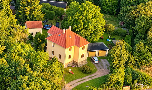 Historische Stadtvilla mitten im Grünen