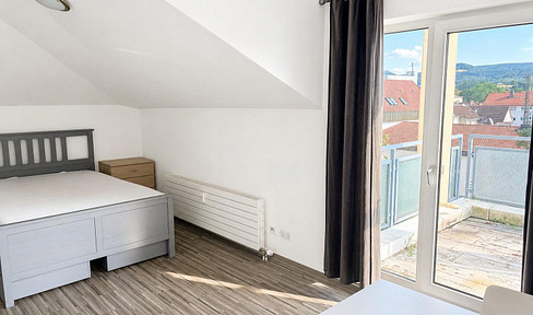 Möblierte 1,5-Zimmer-Dachgeschosswohnung mit Ausblick in Salach