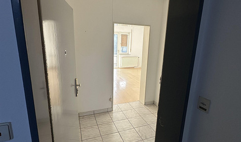 1-room apartment with balcony | centrally located & quiet | available immediately | Ludwigshafen-Friesenheim.
