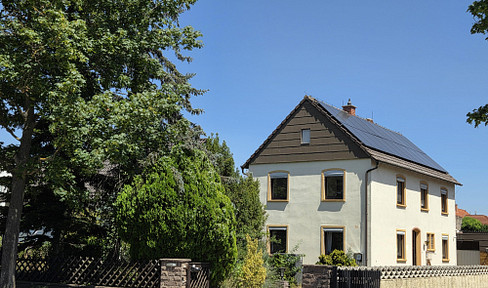Freistehendes EFH auf 911 m² Grundstück | Wärmepumpe + PV | 6 Zimmer | Sofort frei