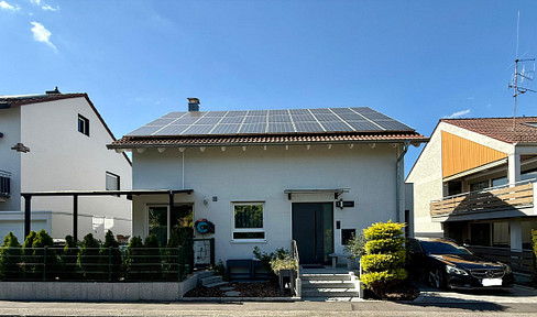 Exklusives 7-Zi.-Haus (195m²) mit eigener Sauna, Garage & Terrasse