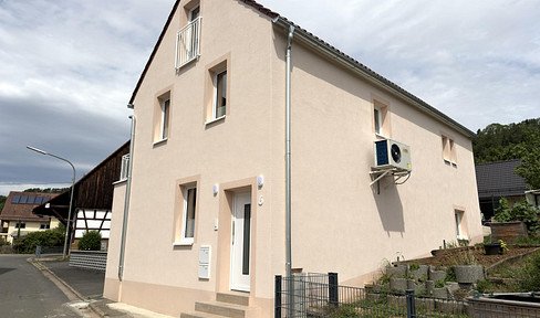 Hochwertiges, kernsaniertes, bezugsfertiges Zweifamilienhaus – Energieklasse A