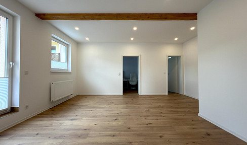 Completely renovated multi-family building – 2 rentable apartments, energy efficiency class A, asking rent: €1,450.