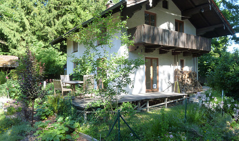 Für Naturliebhaber: renoviertes Haus Nähe Chiemsee, fast Alleinlage + Bergblick
