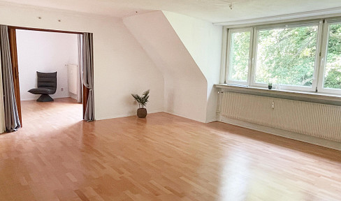 Provisionsfrei: Lichtdurchflutete 4-Zimmer-Eigentumswohnung mit Westbalkon in grüner Bestlage
