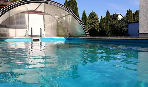Two-family house in a prime location, a tranquil oasis with a pool on the outskirts of Friedberg/Augsburg, Hochzoll.
