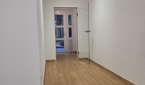 3-Zimmer-Gartenwohnung, Einbauküche, zentrale Innenstadtlage Erstbezug nach Sanierung, WG-geeignet