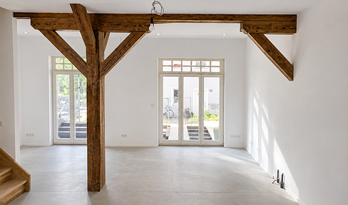 Living space within the individually protected historical building in Obertraubling.
