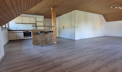 Brand new after renovation – bright, spacious 2-room apartment with a garage and fiber optic internet connection.
