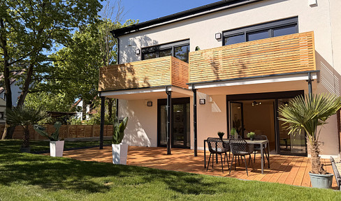 Reserved: Newly built, air-conditioned garden apartment with 147 m² of private garden space – Available for the first time.