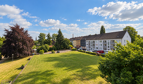 Moderne 2-Zimmer-Wohnung nach Sanierung mit Loggia und Tiefgaragenstellplatz