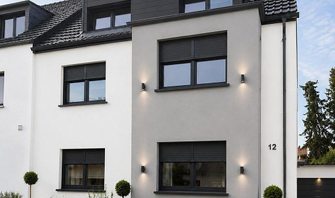 Almenhof · First occupancy in 2026 · 3-room apartment on the top floor with a sunny southwest-facing balcony · KFW 55EE standard.