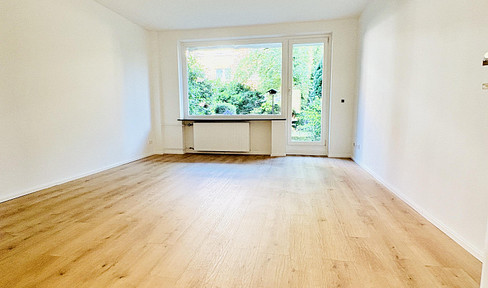 Live like you're in your own home – renovated 3-room apartment with a large terrace and garden.