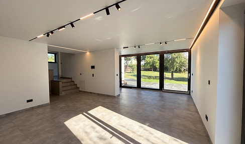 Absolutely stunning dream home, with a 1,448 m² plot of land, completely renovated in 2026, and featuring a heat pump with cooling.