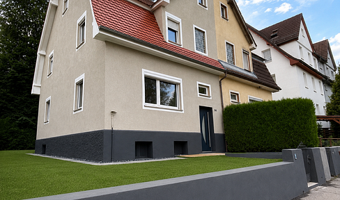 FOR SALE: Semi-detached house / FIRST OCCUPANCY after complete renovation / new NOBILIA kitchen / quiet residential area.