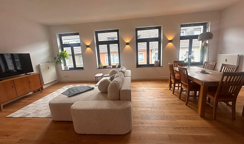 Exklusive 2-Zi.-Wohnung mit Loftcharakter, hochwertig ausgestattet – Top-Lage Kölner Altstadt