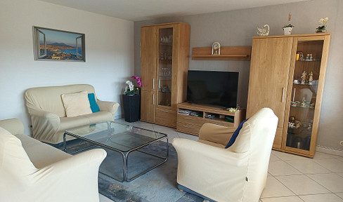 Bright, spacious 3.5-room apartment with a beautiful view in Niedereschach.