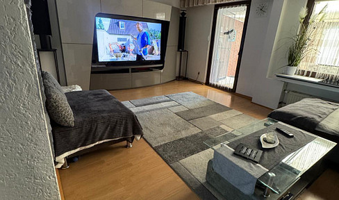 Gepflegtes Reihenmittelhaus mit Wintergarten, Sauna und schönem Garten in ruhiger Wohnlage