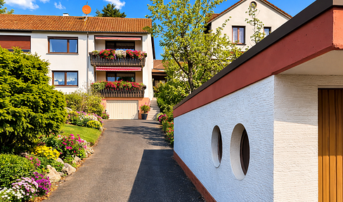 Detached house (single-family home) with a stunning view in Schweinheim, Aschaffenburg, available commission-free.