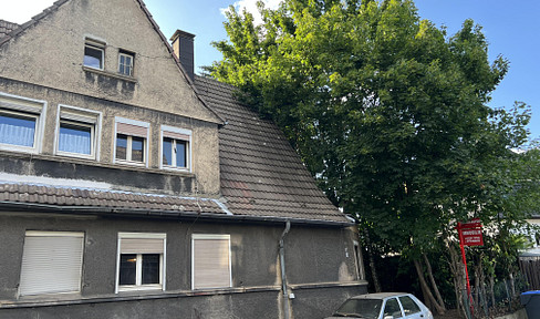 No commission - Semi-detached house with a large garden, beautifully located in Lünen.