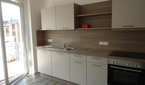 3 Zimmerwohnung mit Einbauküche und Balkon