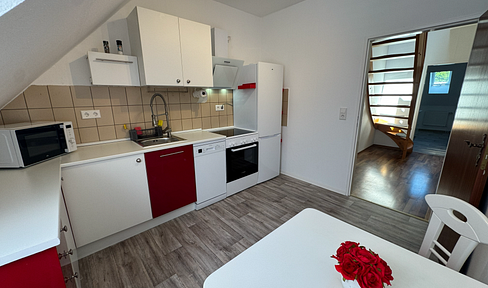 Elsfleth, 2 Zimmer + offenes Studio,  EBK, Waschtrockner, Carport mit Abstellraum