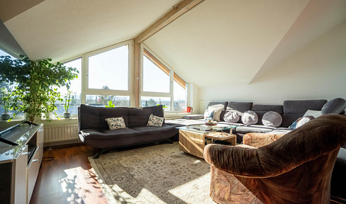3-Zimmer-Dachgeschosswohnung mit Bergblick