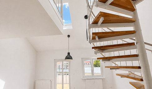 Traumhafte 3-Zimmer-Maisonette mit Balkon und Aufzug in zentraler Lage