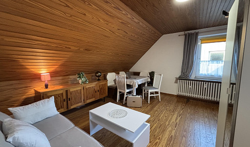 Dachgeschosswohnung löffelfertig 1ZiKüDB mit Einbauküche, voll möbliert