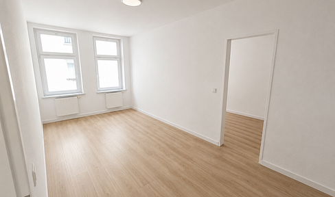 Bright, modernly renovated 2-room apartment with a separate kitchen in Eilenburg.