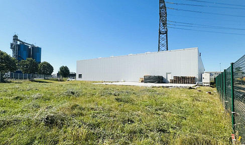 Commercial land for sale, 1,330 m², in Lübeck-Kücknitz – close to the A1 motorway, the harbor, and the Baltic Sea, with building permit for a warehouse.