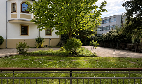 Helle 2-Raum Wohnung mit Terasse und EBK