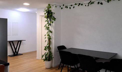Brand new and modern 4-room apartment with a garden.