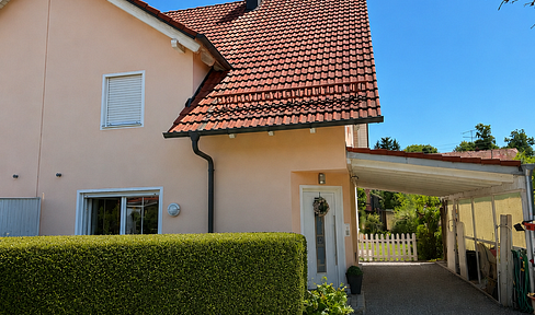 Detached house, built in 2003, located in Scheuring.
