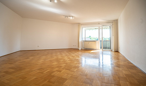 Lichtdurchfluteter Wohnkomfort in Uni-Bestlage – 90 m² mit 3 Balkonen & TG-Stellplatz