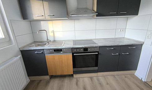 Your new home: 3 rooms, completely renovated to a modern standard, and located in a very quiet area!