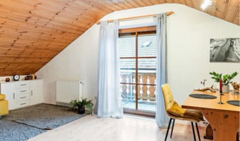 1 Zimmer Dachgeschoss Wohnung