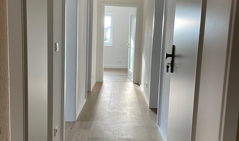 Ihr neu saniertes Zuhause in Schwandorf-Ettmannsdorf: 3-Zimmerwohnung mit Balkon