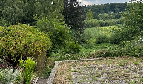 2-Zimmer-Souterrainwohnung mit spektakulärem Blick