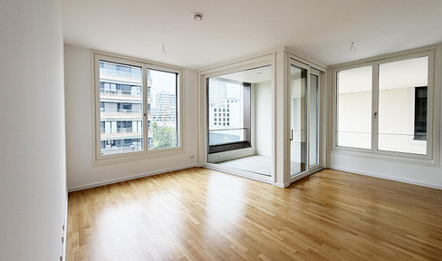 Furnished 2-room apartment with a view of the European gardens and a large terrace.
