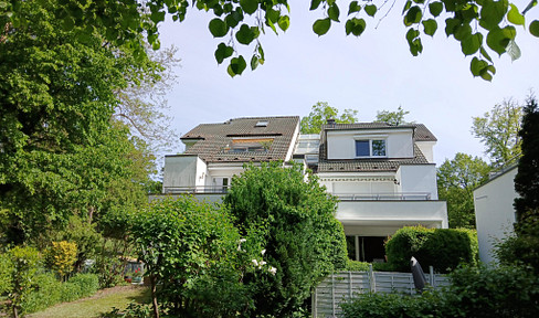 Exklusive 2-Zimmer-Wohnung mit 2 Dachterrassen, Einbauküche und Tiefgaragenstellplatz