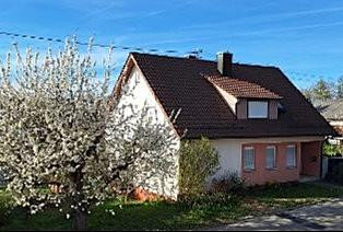 Charming detached house with a large garden in Osterburken – plenty of space for the whole family.