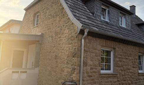 Rural tranquility meets modern elegance: Exclusive new apartment on the first floor.