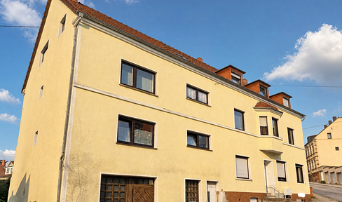 Kapitalanlage: MFH, 49.980 € Kaltmiete, 7,1% Rendite, 7 WE & 4 Stellplätze + Ausbaureserve