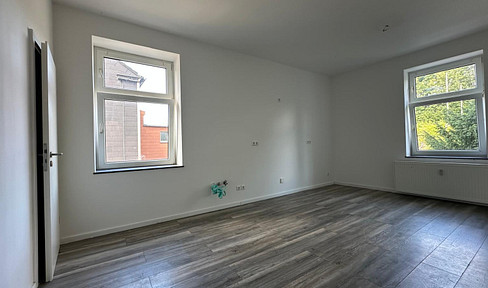 Newly renovated 2-room apartment.