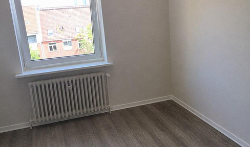 Beautiful, bright 3-room apartment in Kiel Gaarden-Ost.