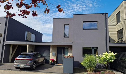 Exclusive single-family home with a wellness garden and energy efficiency rating A+, located in the center of Pulheim.